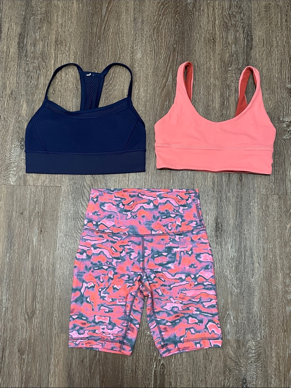 EUC Lululemon Matching Workout Bundle. Size 6